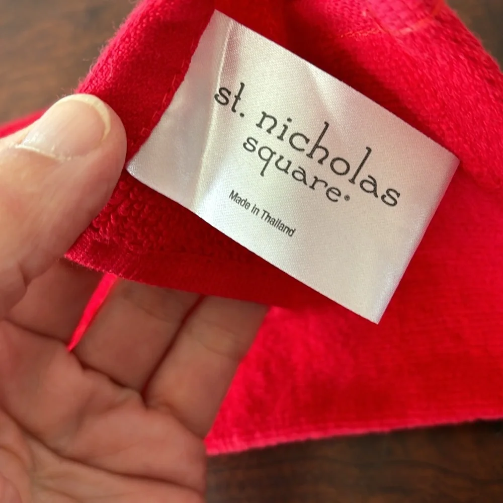 St Nicholas Square Ho Ho Ho fingertip towel NWOT